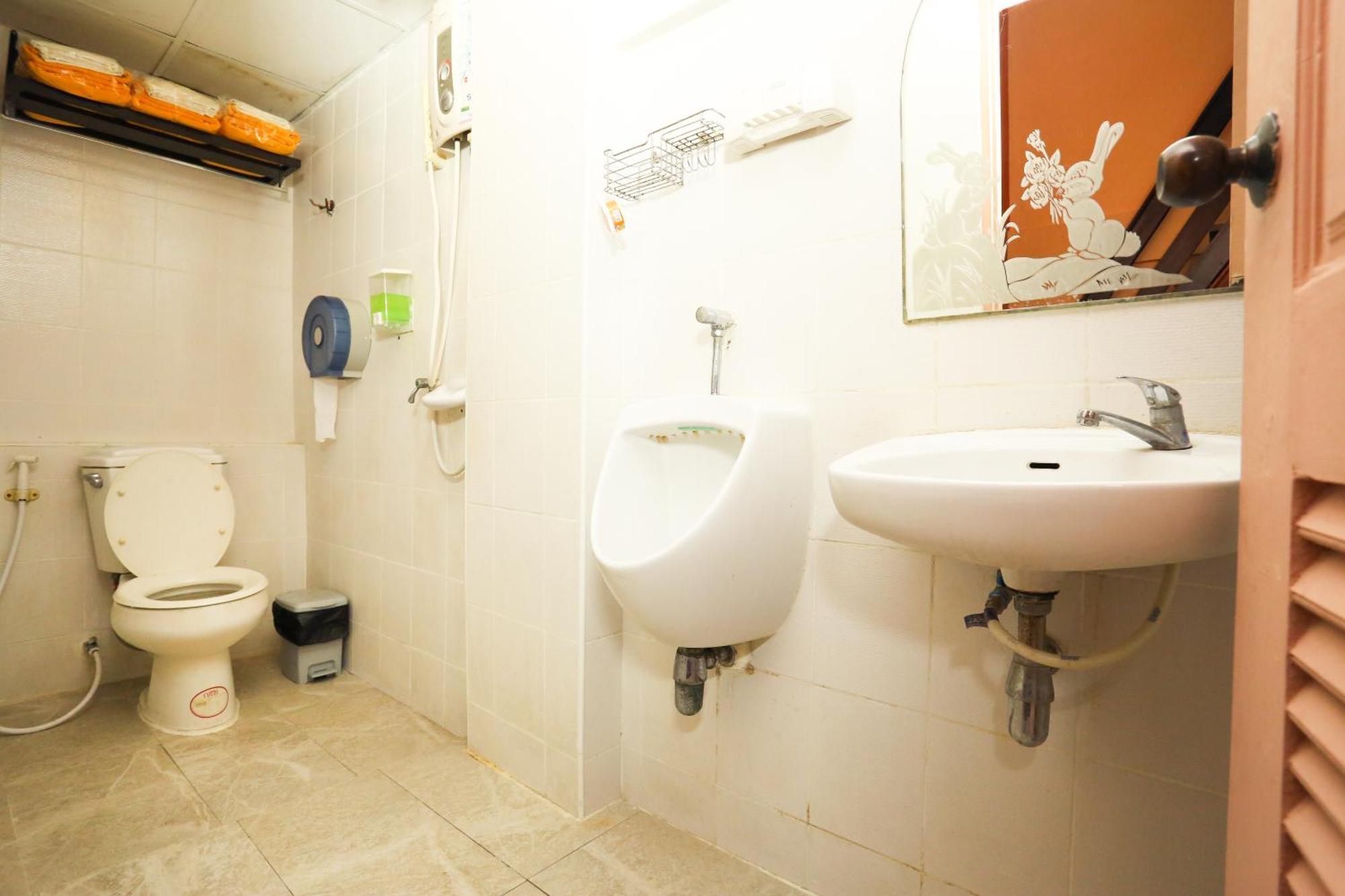Hostel Pjr Chateau Bangkok