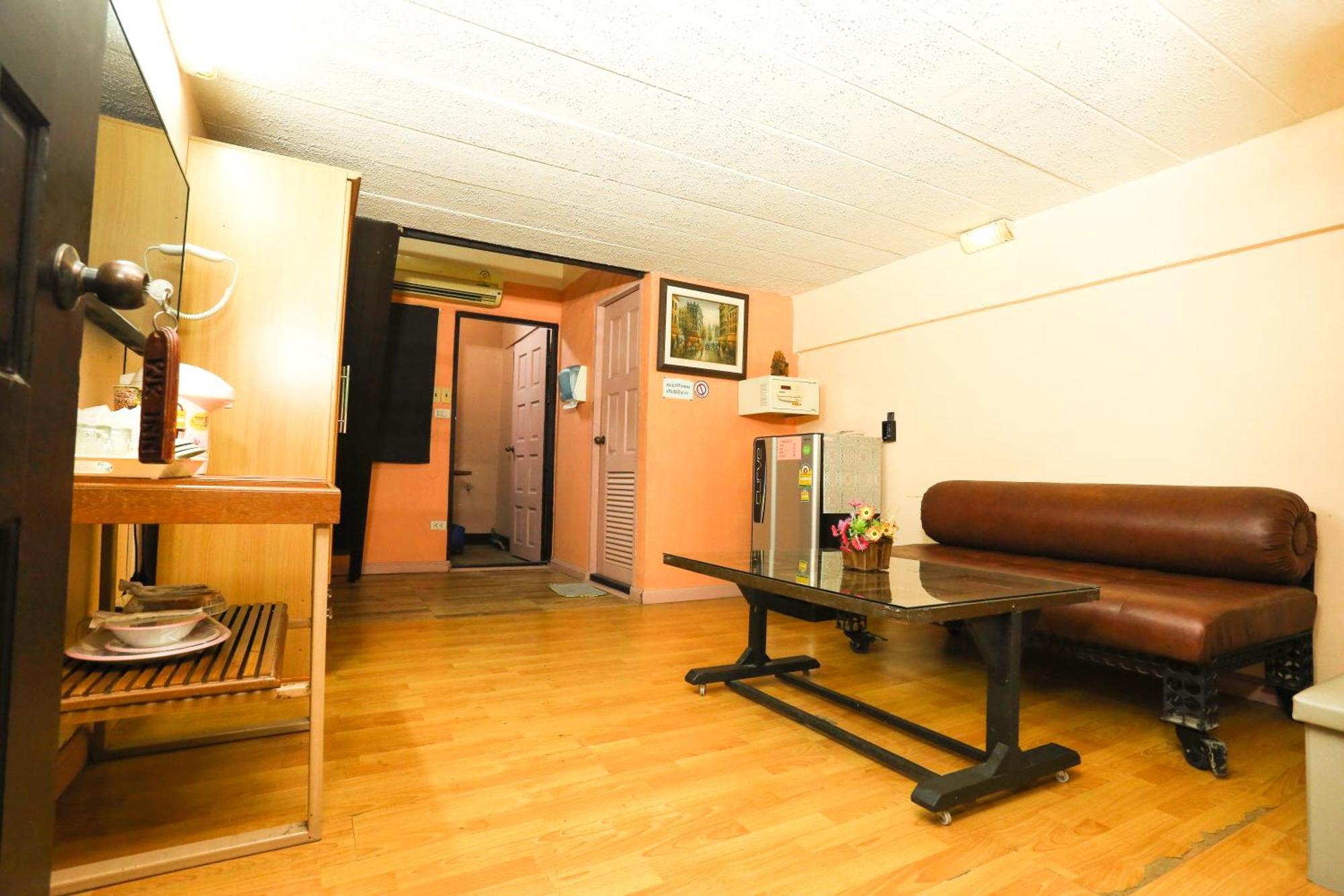 Pjr Chateau